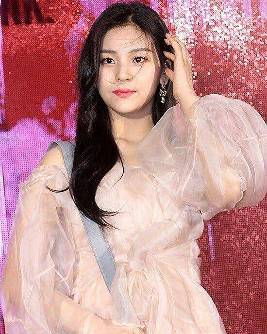 instagram.com/umji.only