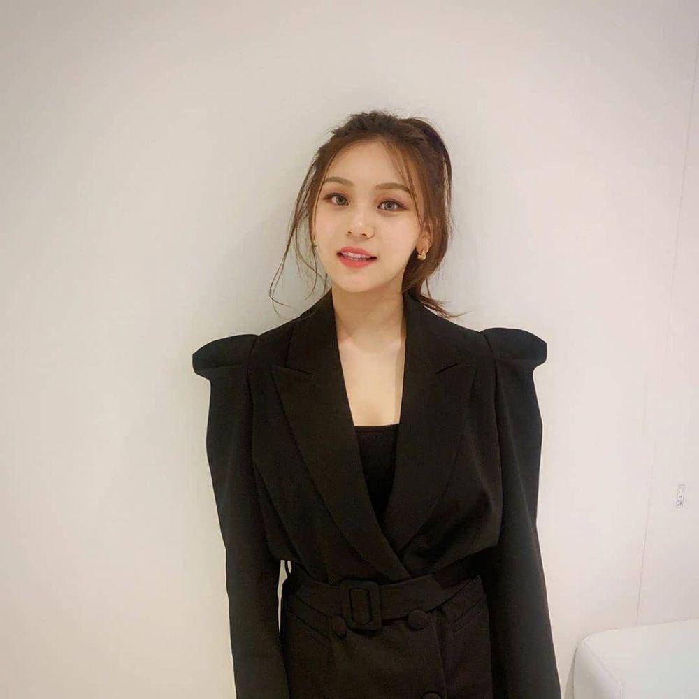 instagram.com/umji.only