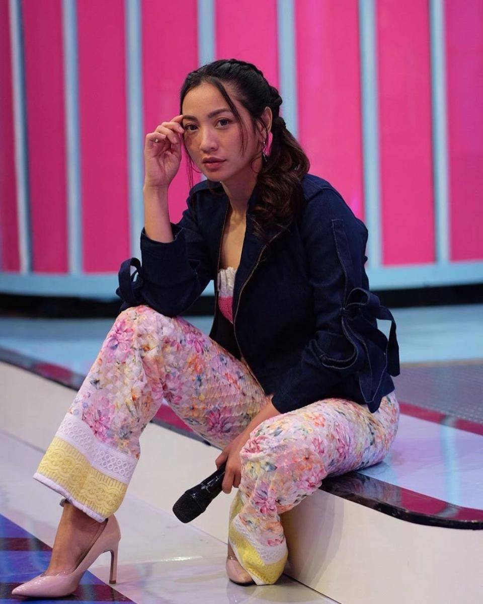 instagram.com/hestipurwadinata