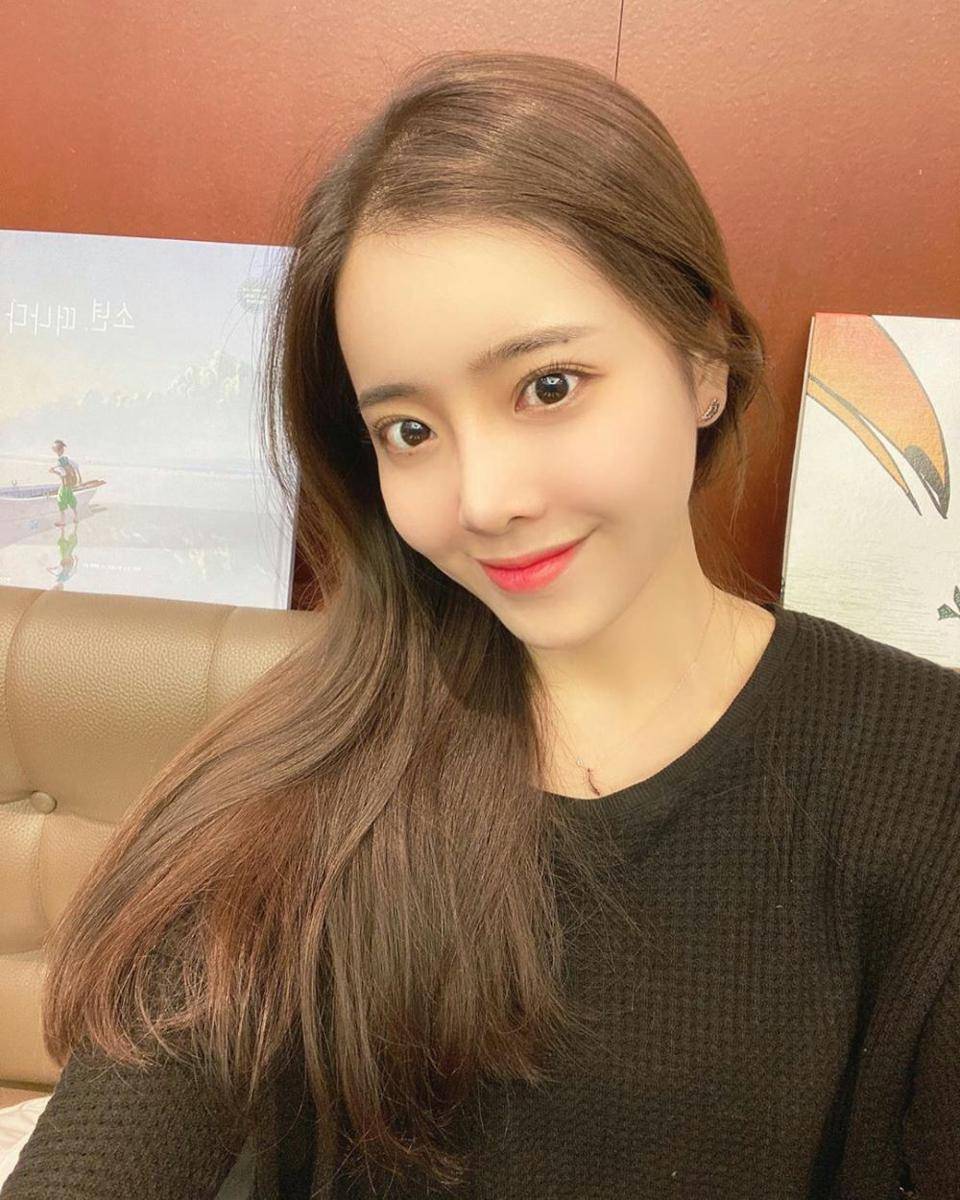 instagram.com/bonheur_sinhye_may