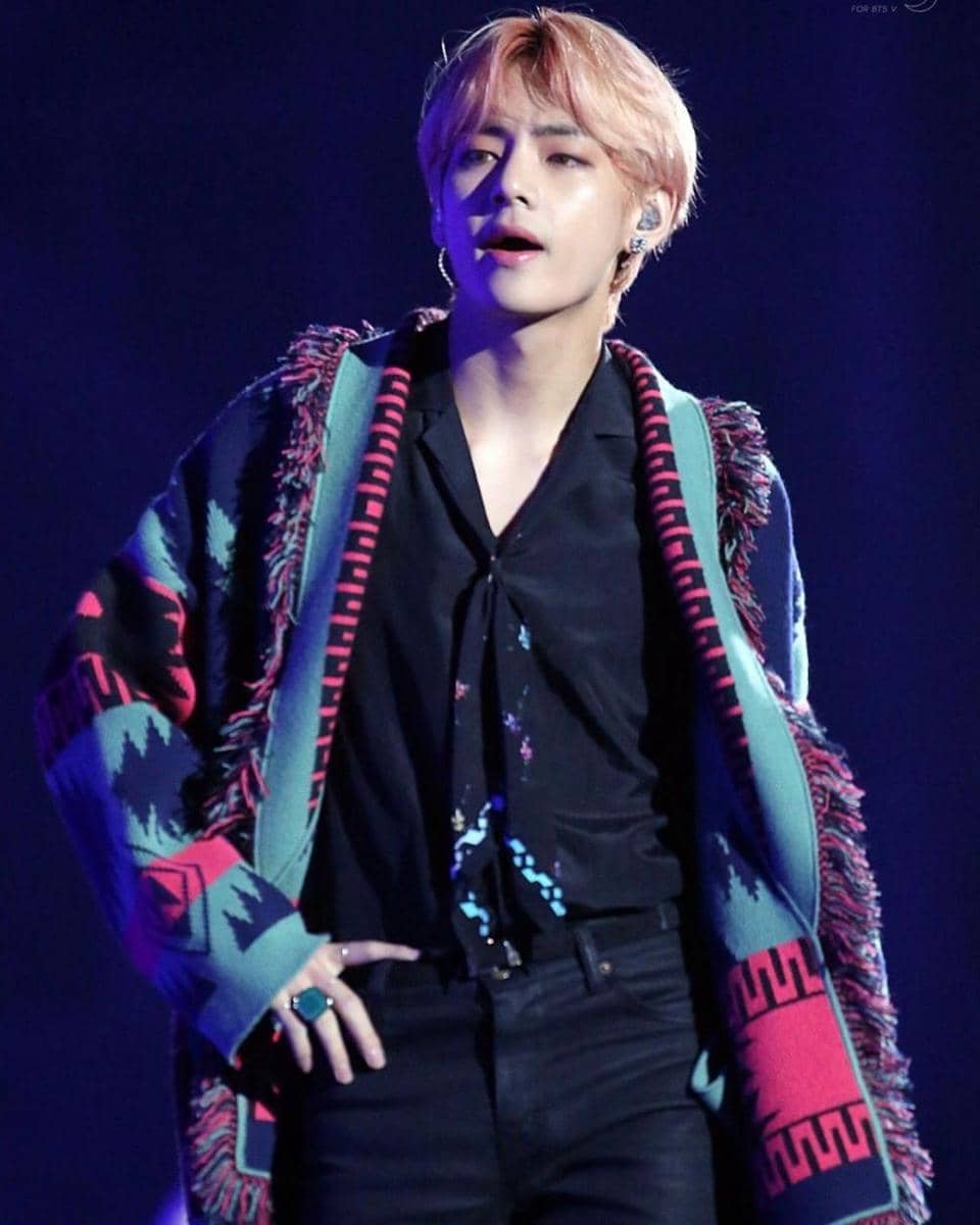 Instagram.com/taehyung_v