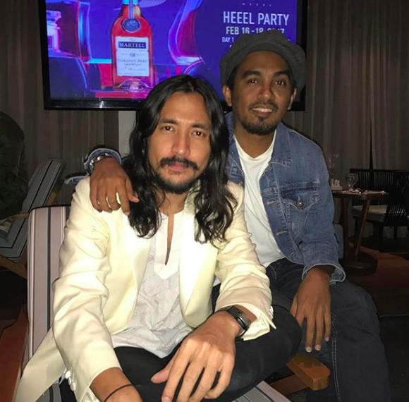 Menyanyi di Pemakaman, 10 Momen Manis Persahabatan Ello & Glenn Fredly