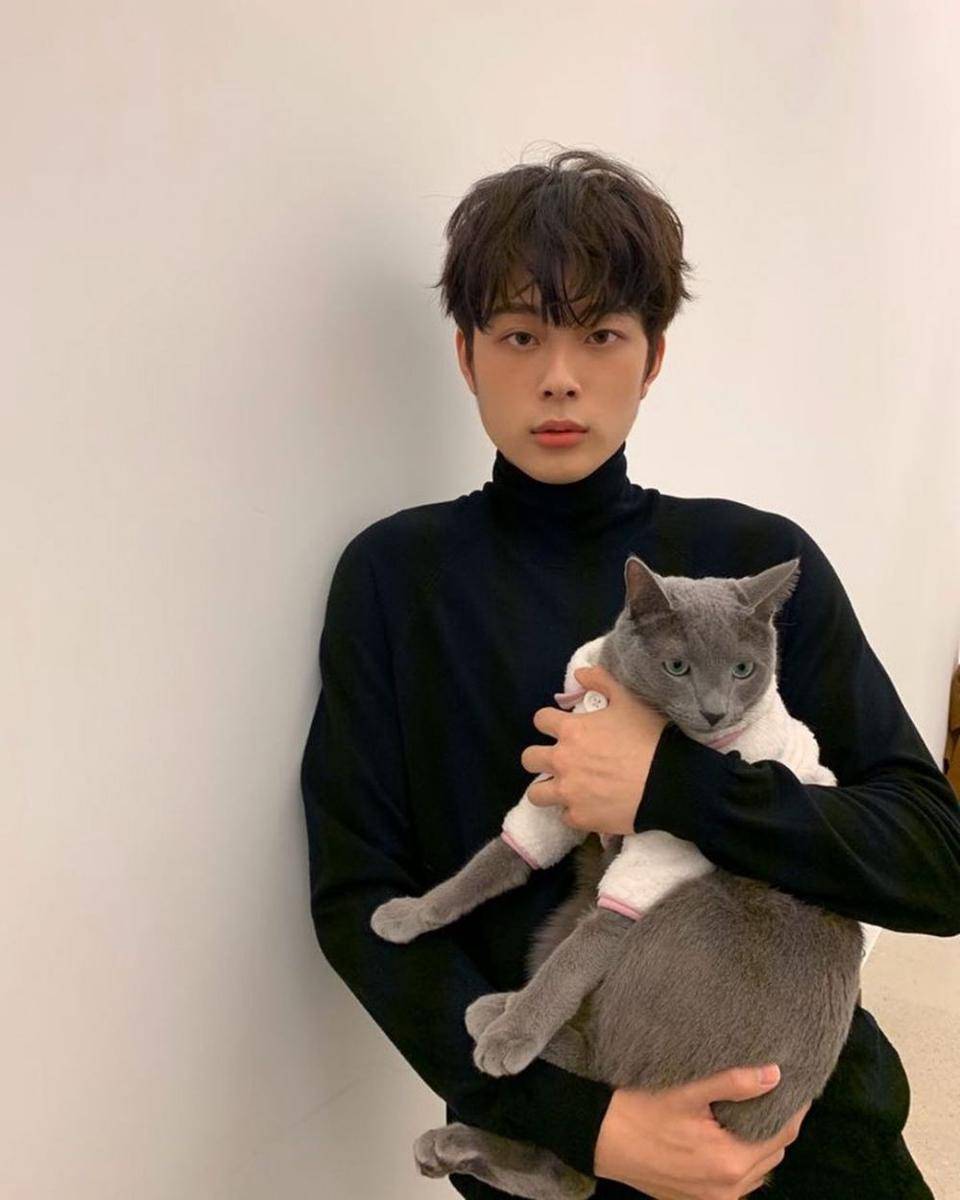 instagram.com/official_yooseonho