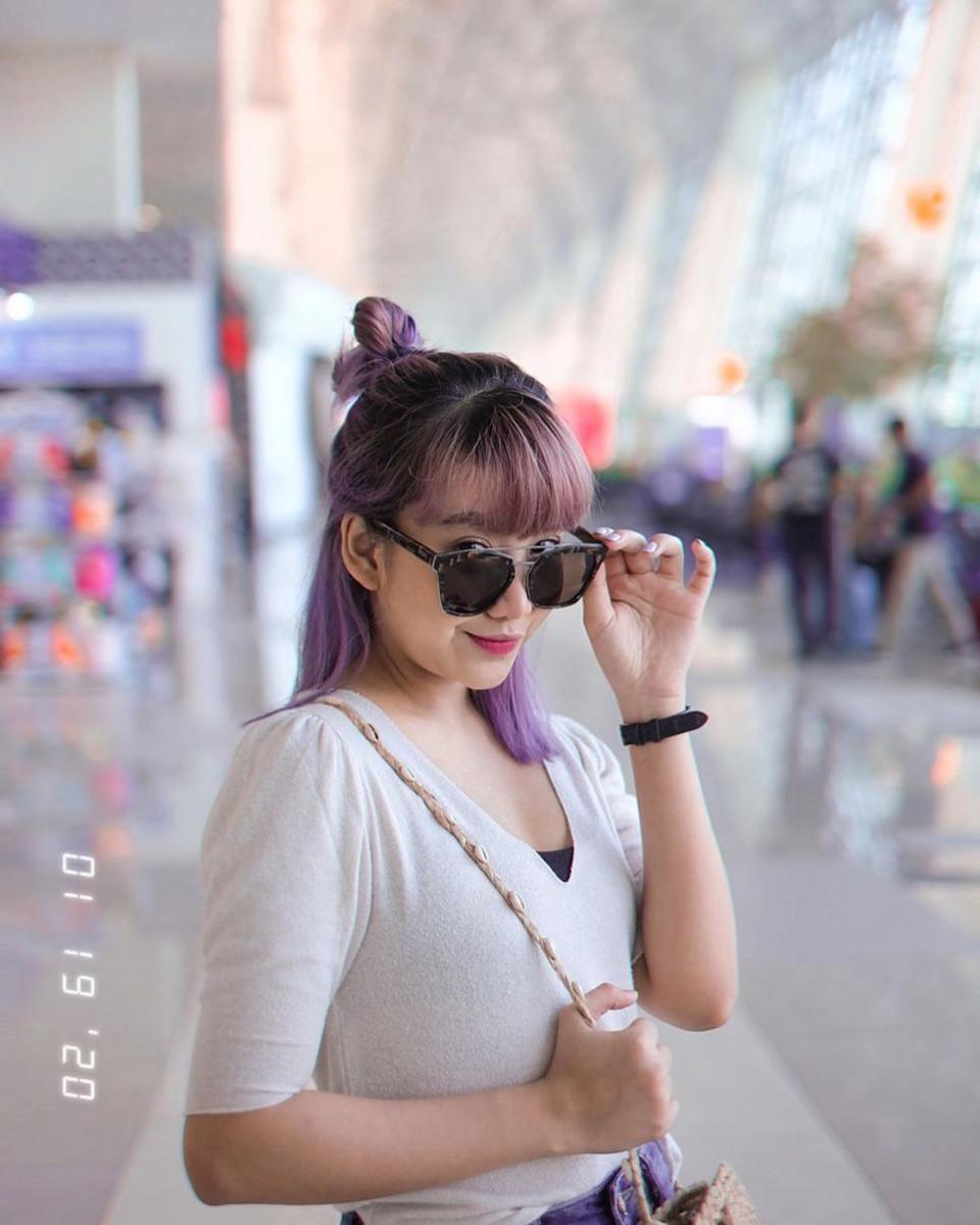 10 Potret Gaya Rambut Half Bun ala Selebriti, Modis nan Menawan!