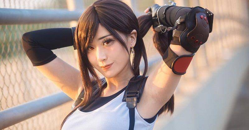 Sambut Rilis Final Fantasy 7 Remake, Larissa Rochefort Cosplay Tifa!