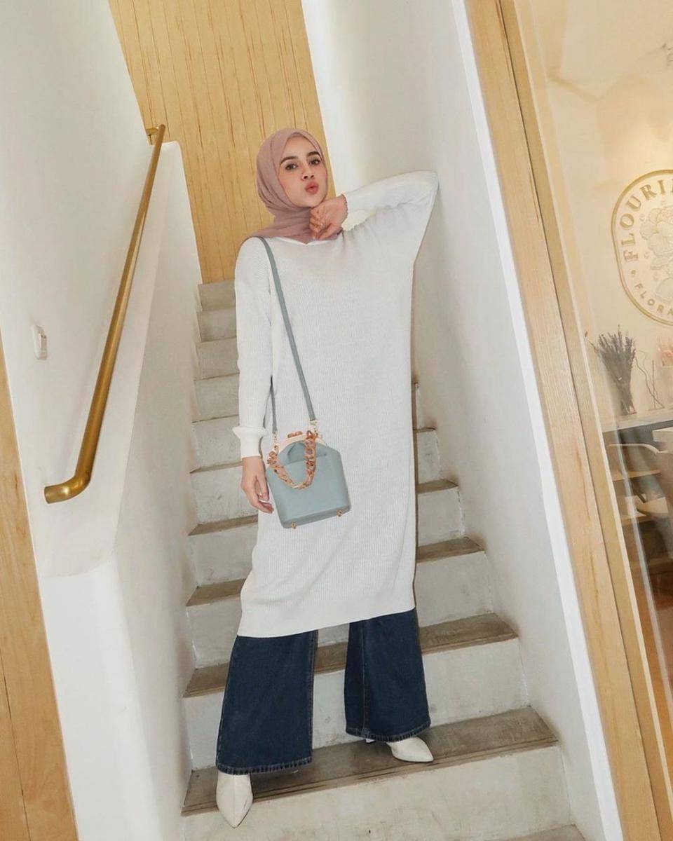 instagram.com/agniapunjabi