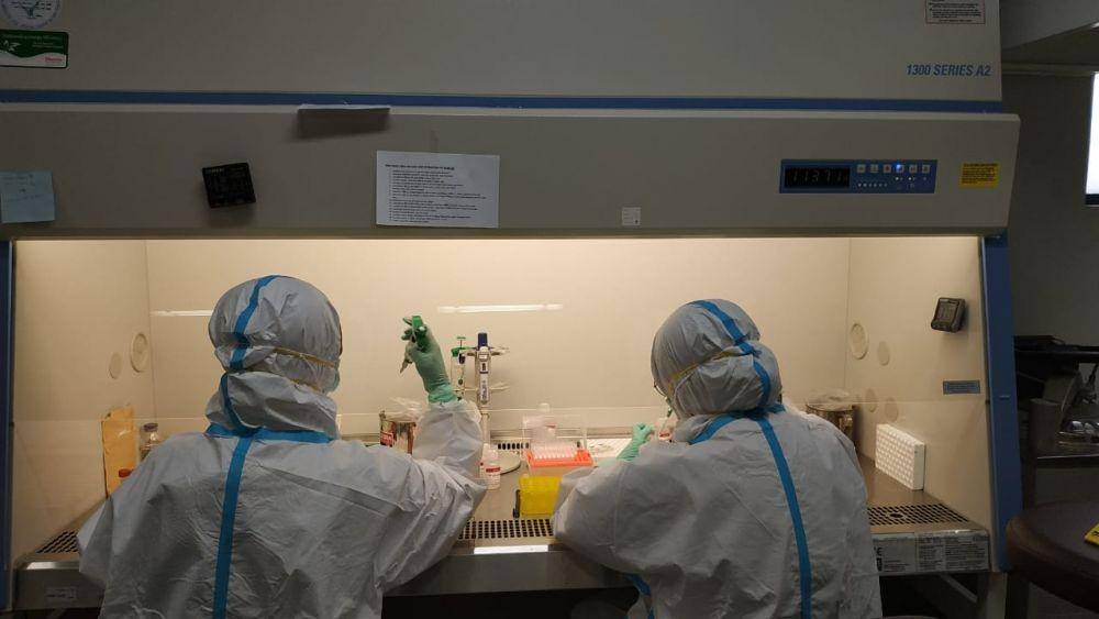 Tes swab COVID-19 di Labkesda Jabar. (Dok/Humas Jabar)