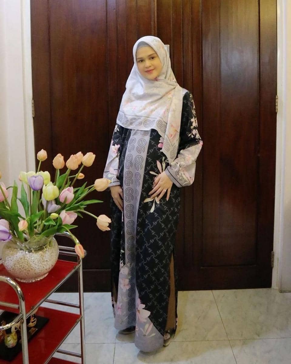 Instagram/cutratumeyriska