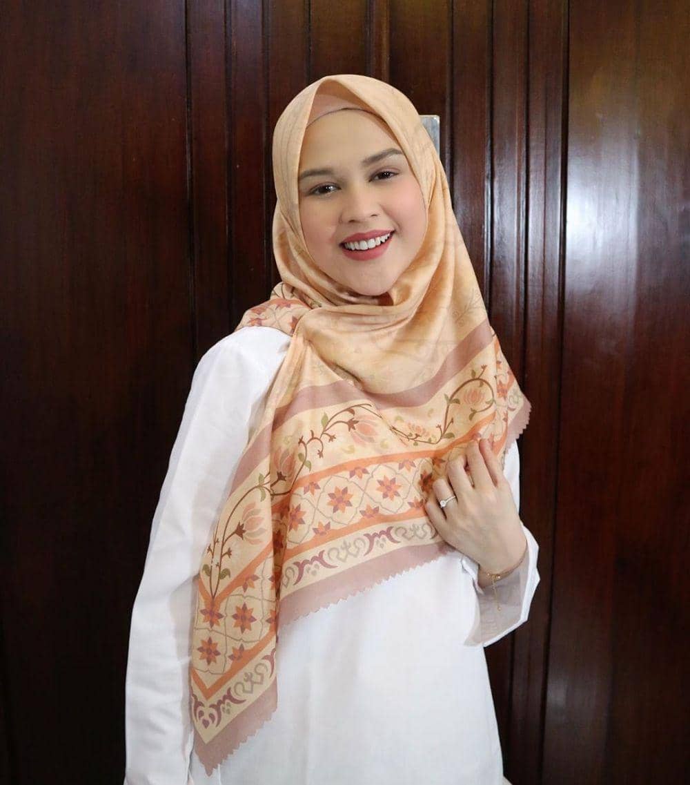 Instagram/cutratumeyriska