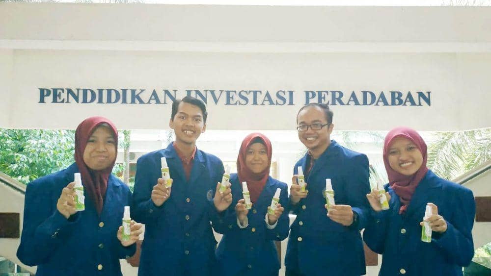 Mahasiswa UNY Kembangkan Salep Berbahan Alami untuk Atasi Bau Kaki
