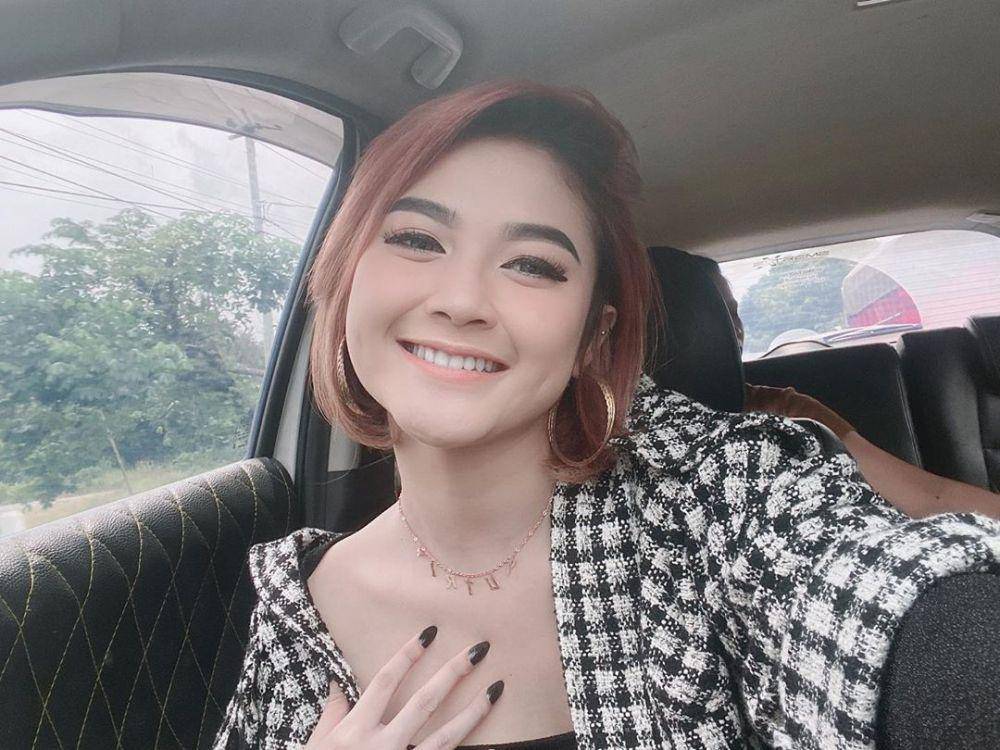 instagram.com/arlidaputrii