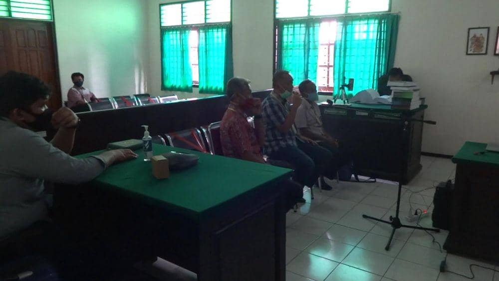 Tiga saksi ikuti sidang online kasus suap mantan Ketua DPRD Tulungagung, Supriyono, IDN TImes/ Bramanta Pamungkas