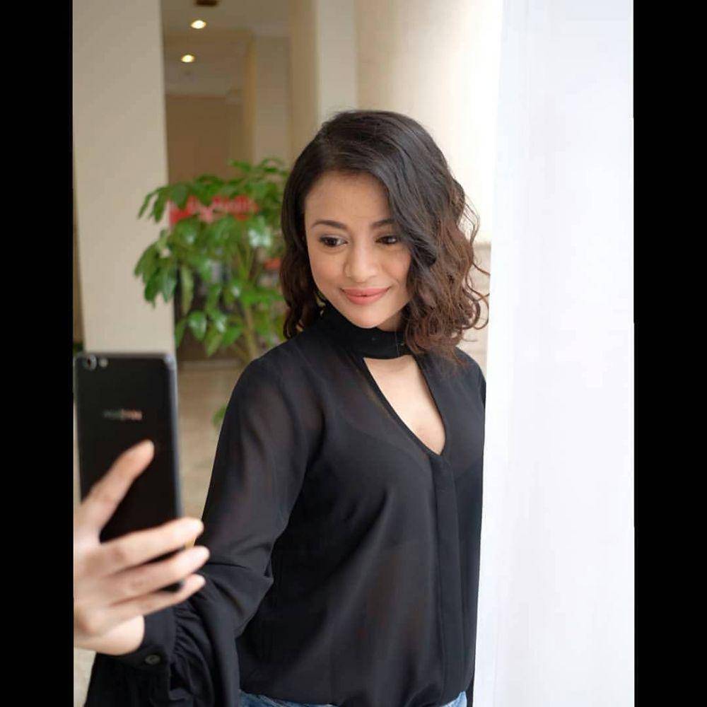 Instagram.com/angie_virgin