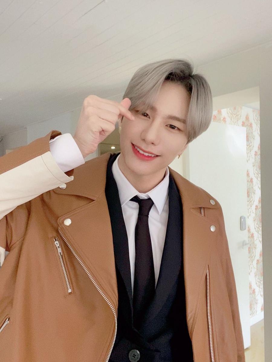 twitter.com/NewWorld_VICTON
