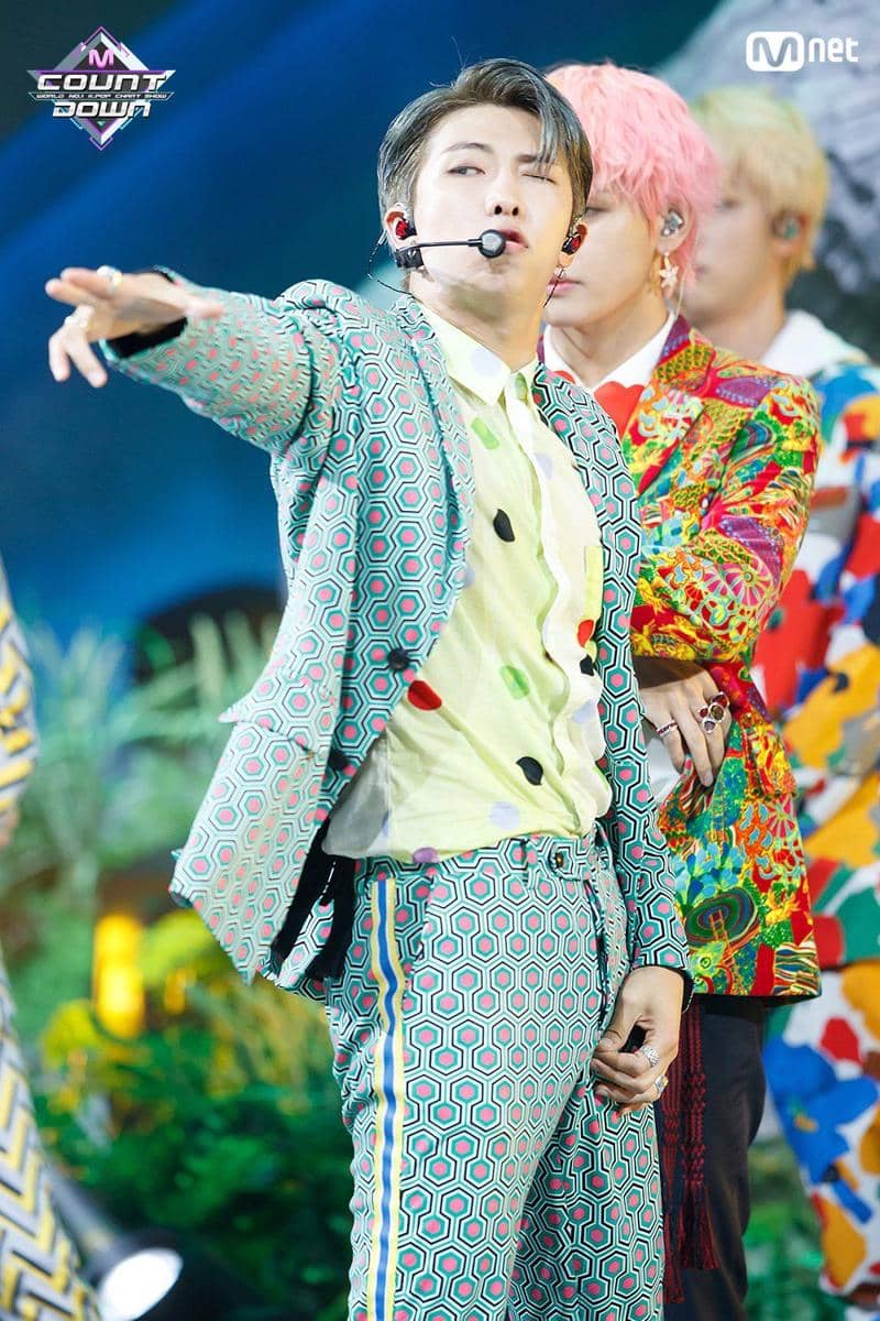 twitter.com/MnetMCountdown