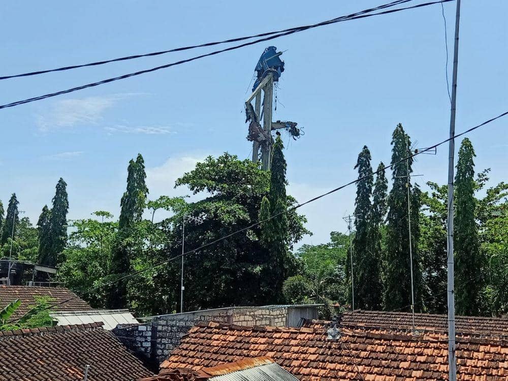 Diresmikan Zulkifli Hasan, Patung Dewa di Tuban Runtuh