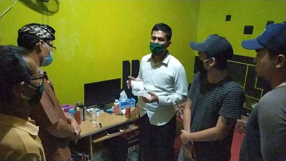 Sepasang Kekasih di Klungkung Nekat Pesan Sabu dari Napi LP Kerobokan