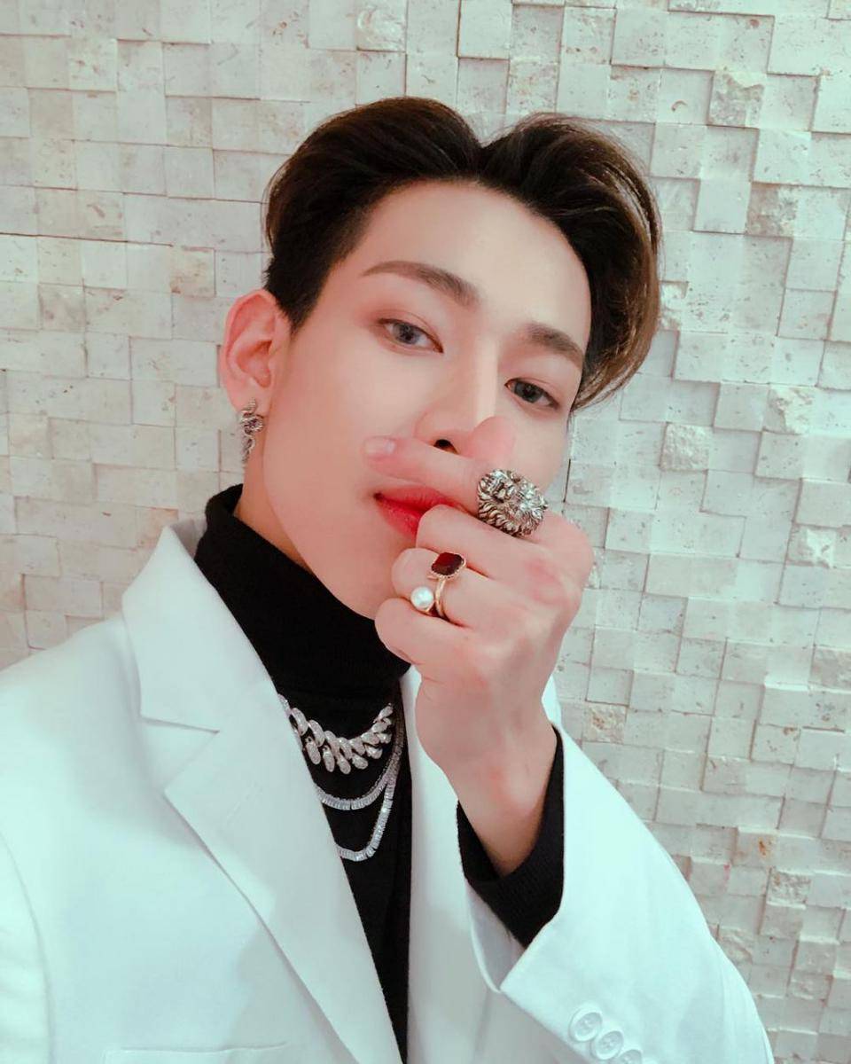 instagram.com/bambam1a