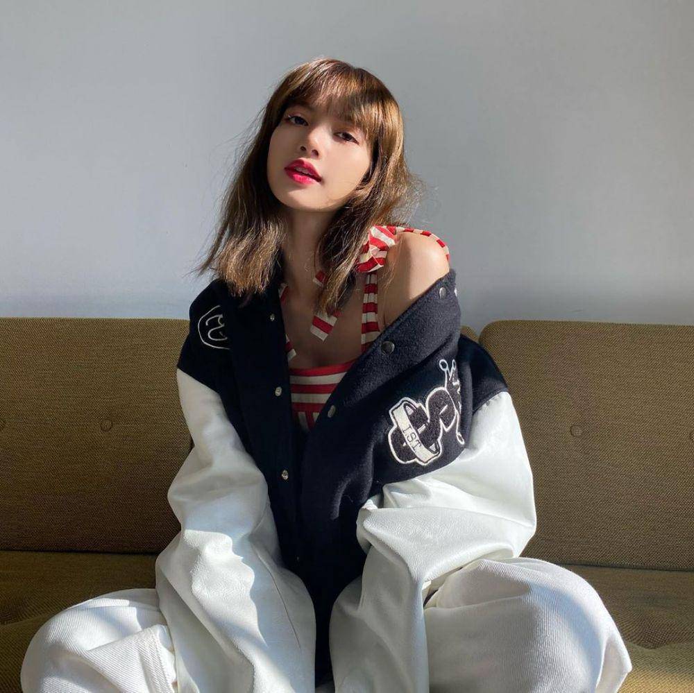 instagram.com/lalalalisa_m/