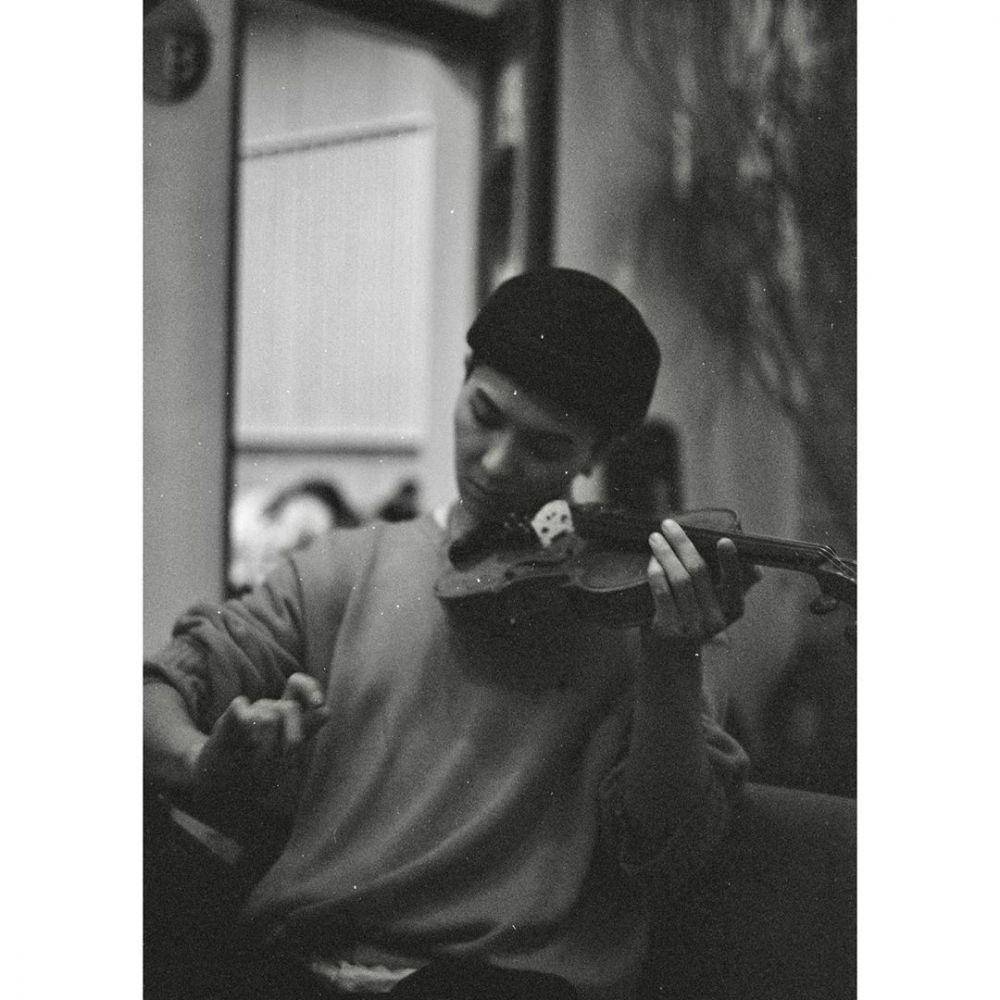 instagram.com/y8n_l8ks_at