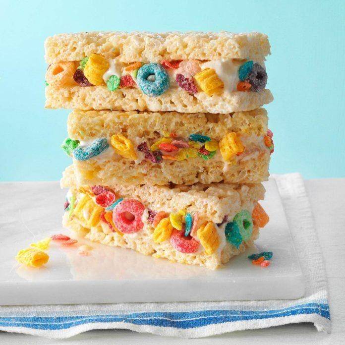 Ilustrasi cereal and milk ice cream sandwiches (tasteofhome.com)