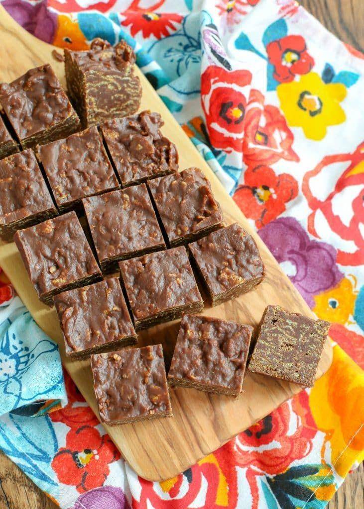 Ilustrasi chocolate crunch bar (barefeetinthekitchen.com)