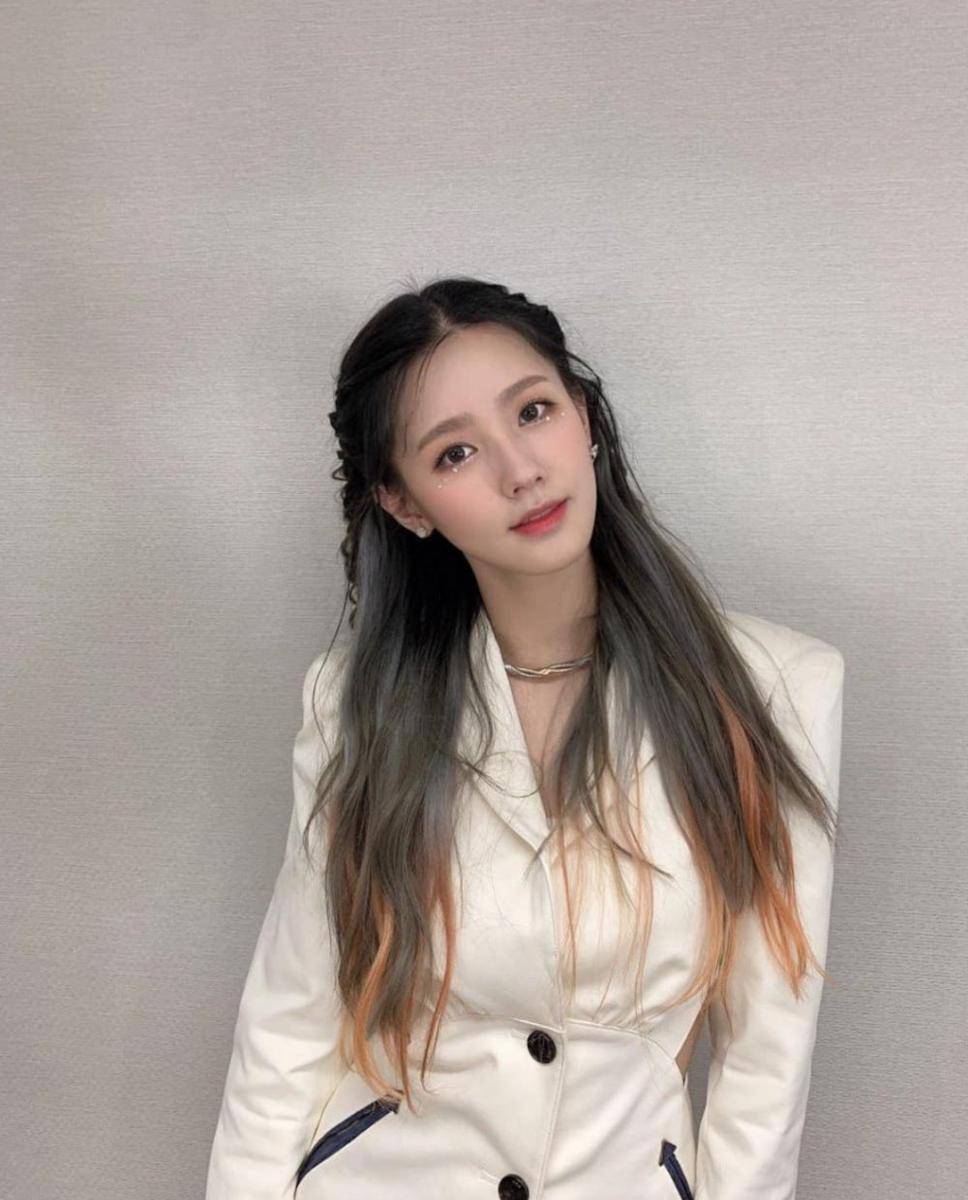 Instagram.com/official_g_i_dle