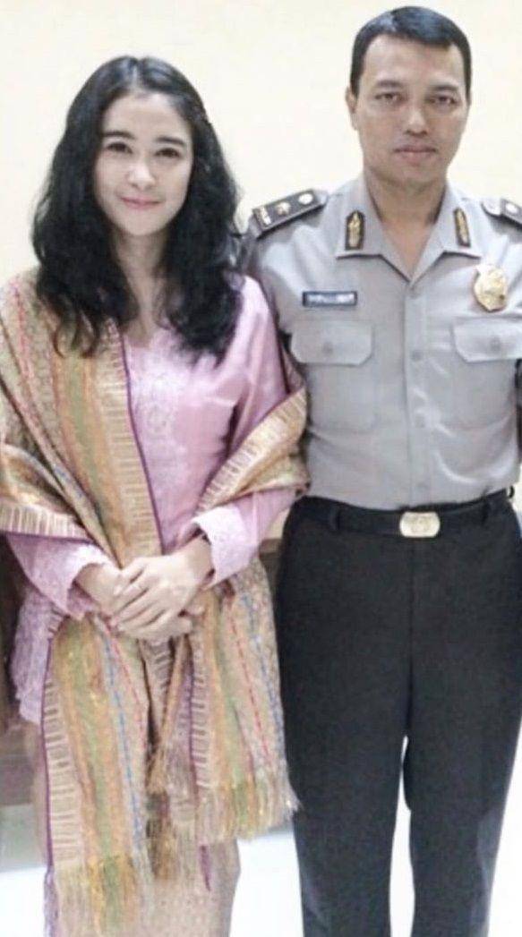 Instagram.com/uutpermatasari