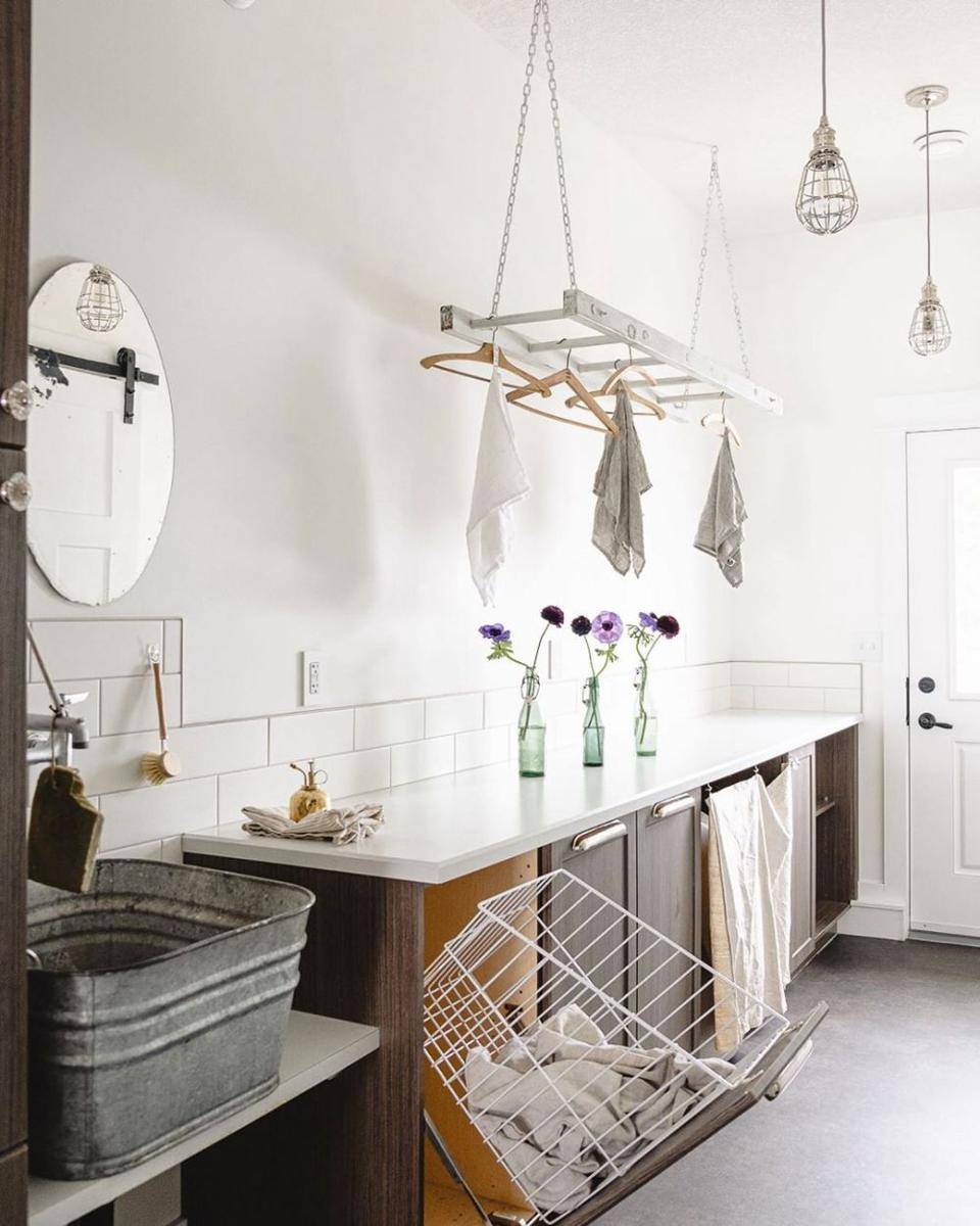 .instagram.com/white.farmhouse