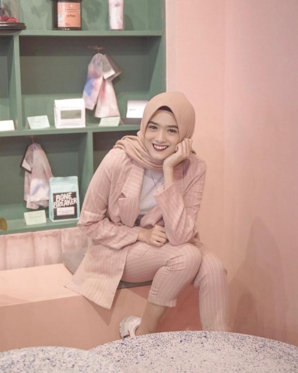 10 Potret Memesona Arida Nuraini, Pemain Sinetron Suara Hati Istri