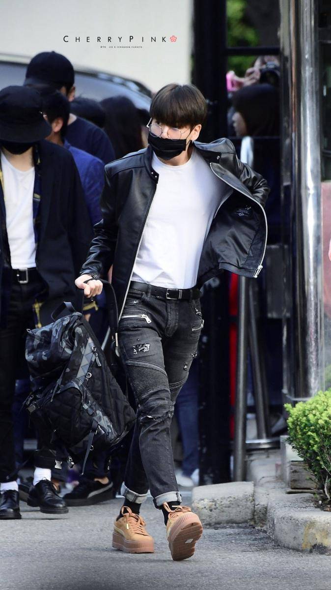 twitter.com/cherrypink9297