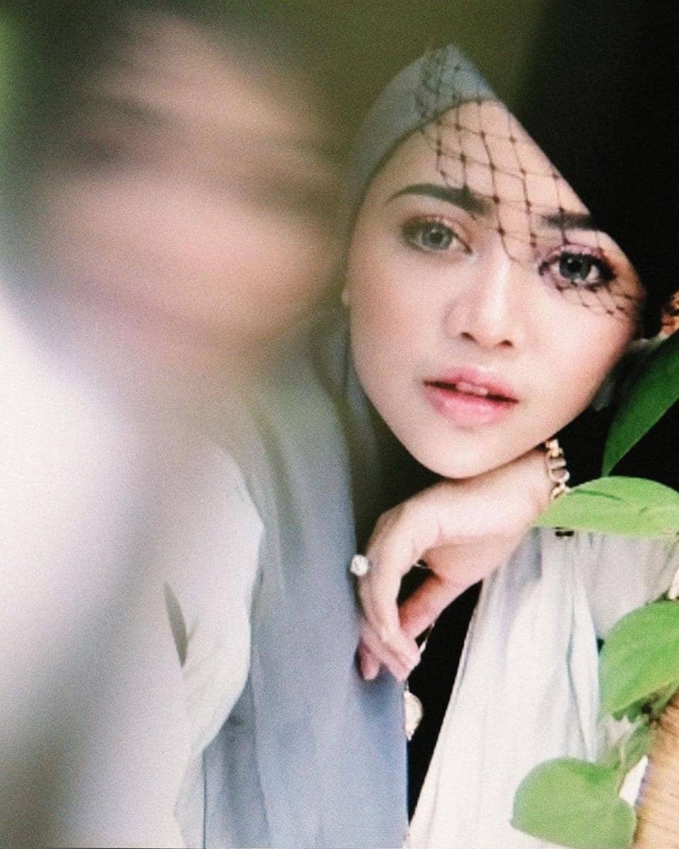 Michaelcools via Instagram.com/rachelvennya/