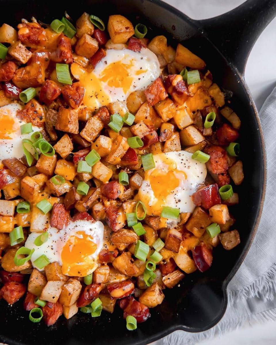 instagram.com/girlwiththeironcast