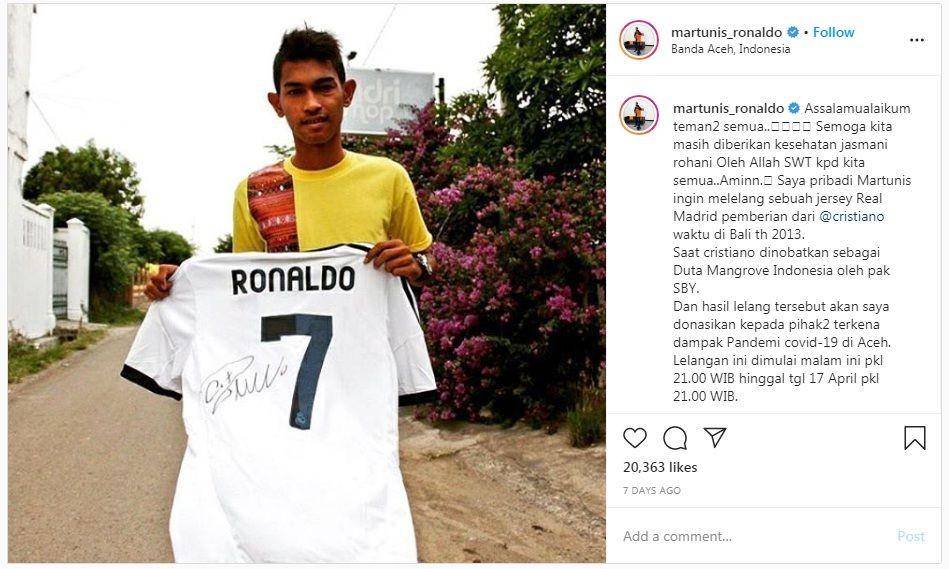 Postingan Martunis di Instagram miliknya ketika melelang jersei Real Madrid yang telah dibumbuhi tanda tangan pemain megabintang sepak bola internasional, Cristiano Ronaldo atau lebih dikenal dengan CR7 (Dok. Instagram)
