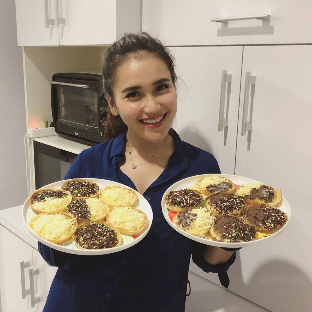 Instagram.com/ayutingting92/