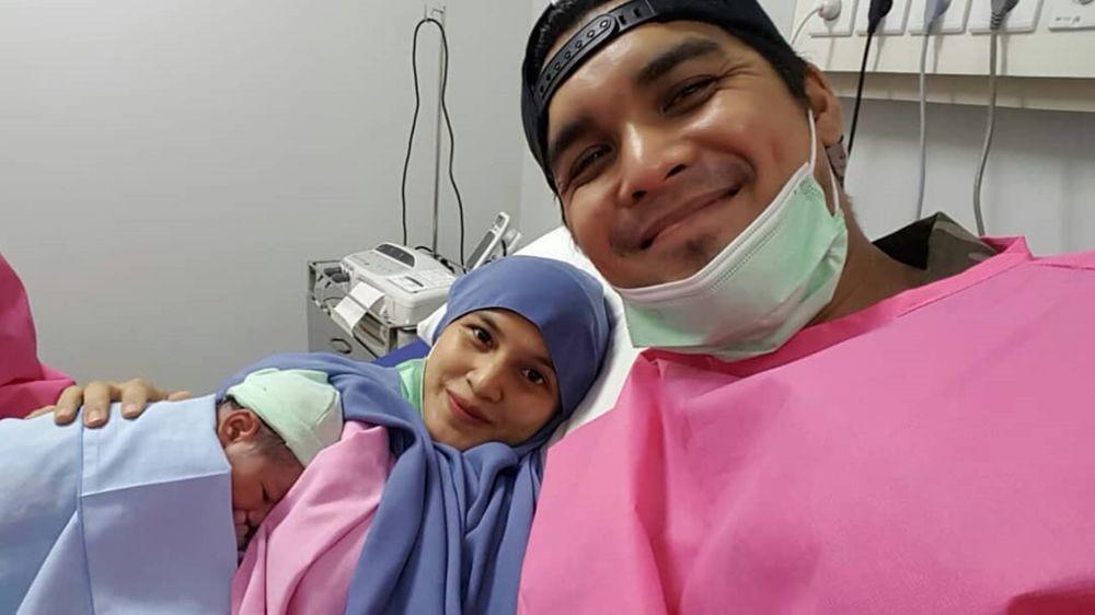 10 Momen Ratu Anandita dari Awal Hamil hingga Melahirkan Anak Ketiga