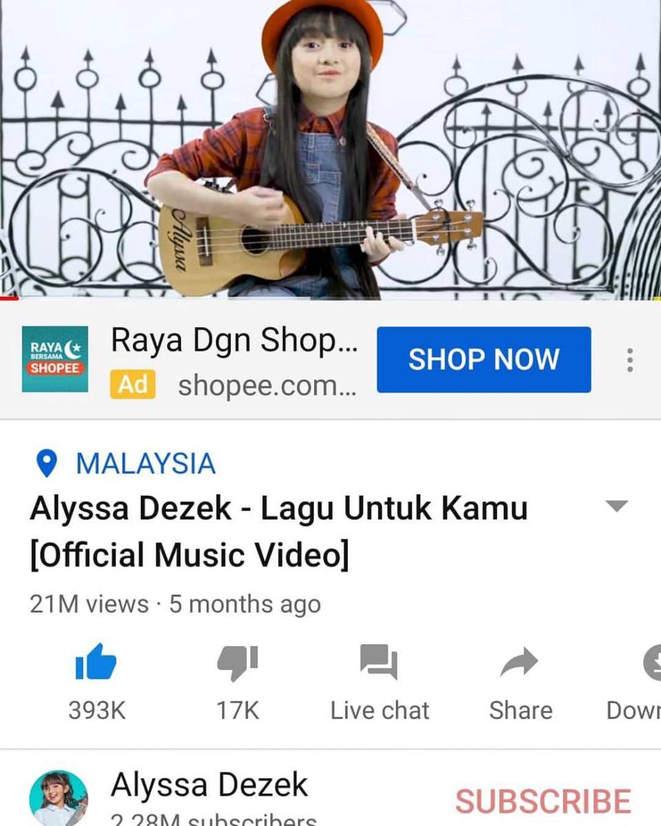 instagram.com/alyssa_dezek_official
