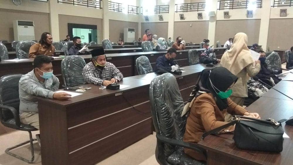 Rapat paripurna DPRD Kabupaten Lamongan. IDN Times/Imron
