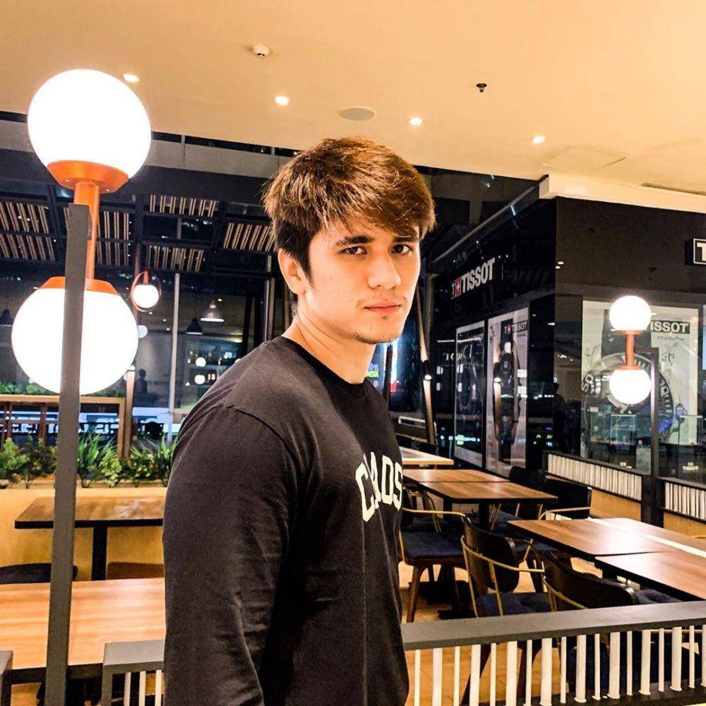 Instagram.com/jamesthoms