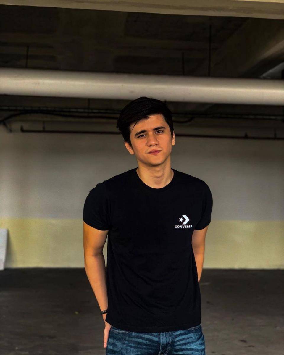 Instagram.com/jamesthoms