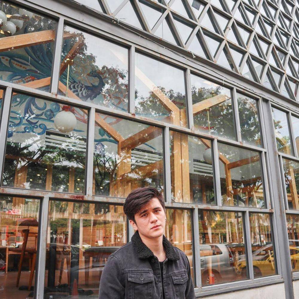 Instagram.com/jamesthoms