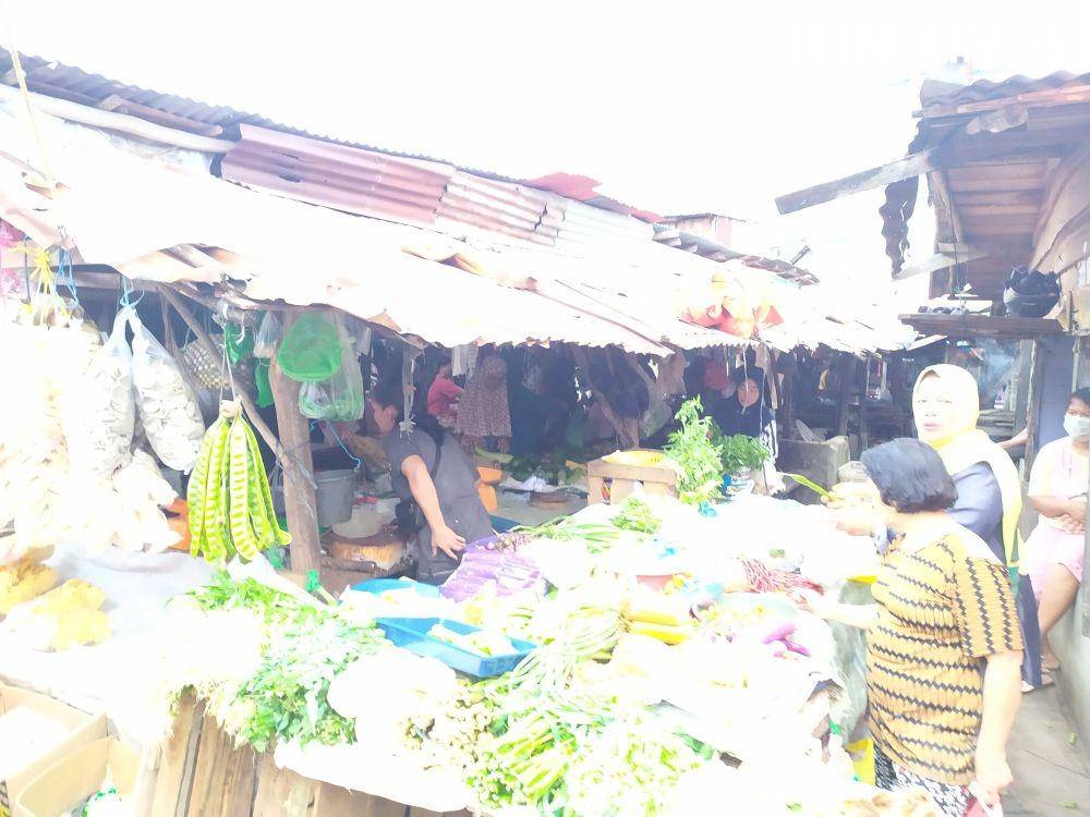 Situasi di Pasar Palembang (IDN Times/Feny Maulia Agustin)