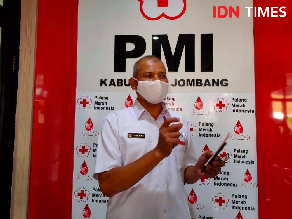 Anam, Kabag administrasi PMI Jombang. IDN Times/Zainul Arifin