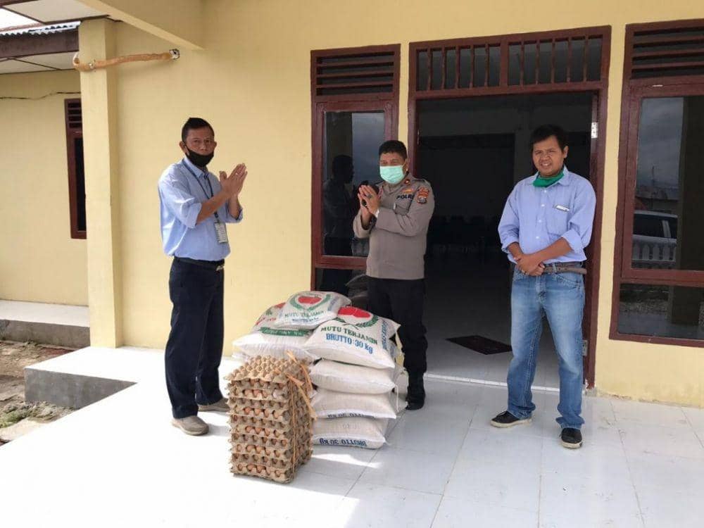 PT Toba Pulp Lestari Bantu Sembako untuk Dapur Umum Polres Toba