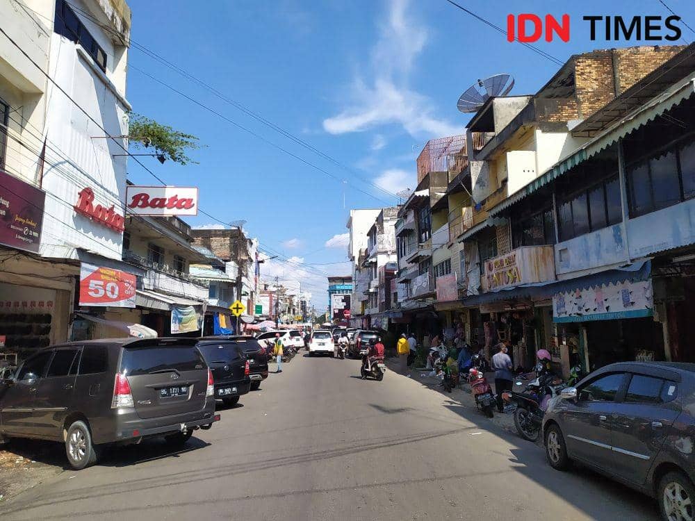 Situasi jalan di Kota Palembang (IDN Times/Feny Maulia Agustin)