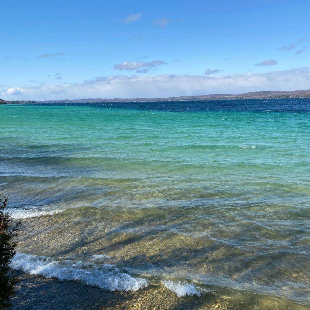 Potret Danau Torch di Michigan (instagram.com/torchlakeviews/