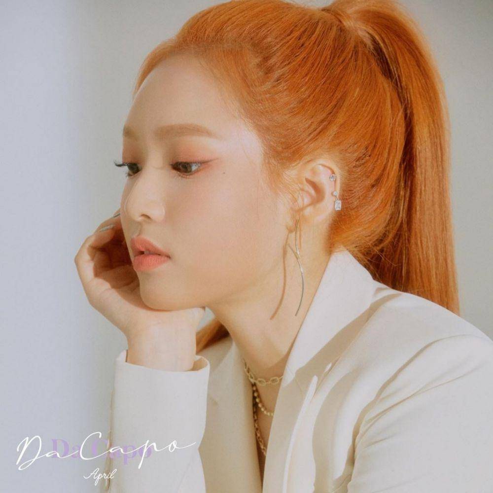instagram.com/official.april