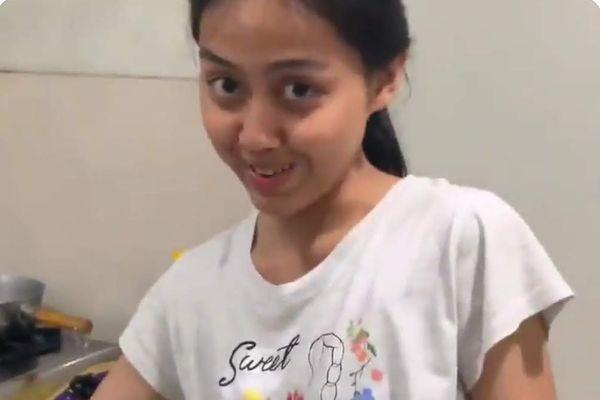 Sisca JKT48 Bikin Tutorial Masak, Netizen Salah Fokus Sama Ekspresinya