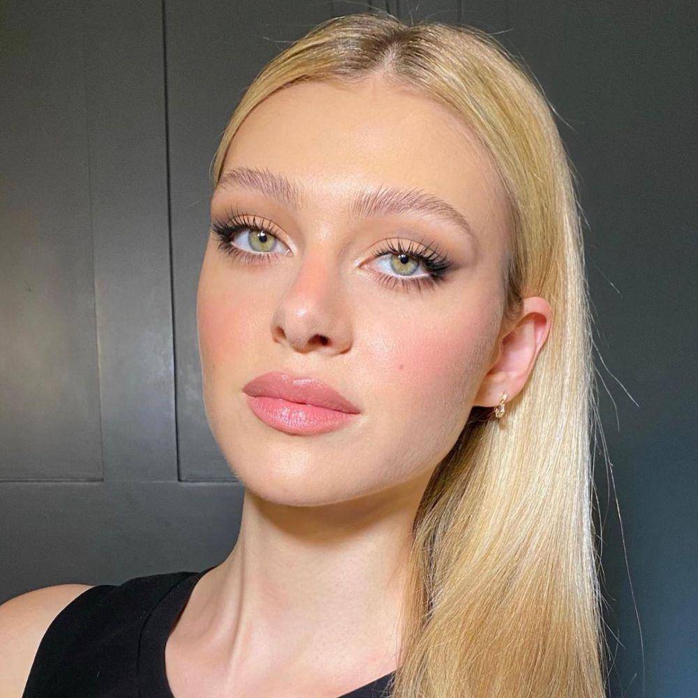 instagram.com/nicolaannepeltz/