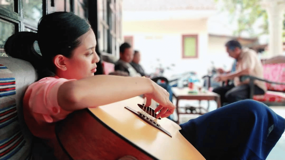 Instagram.com/kurniaasmawati